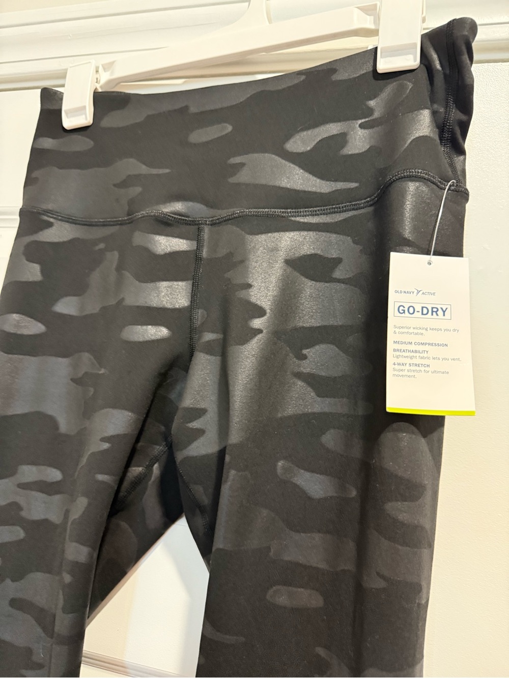 Black Camo Active Leggings - Picture 3 of 4